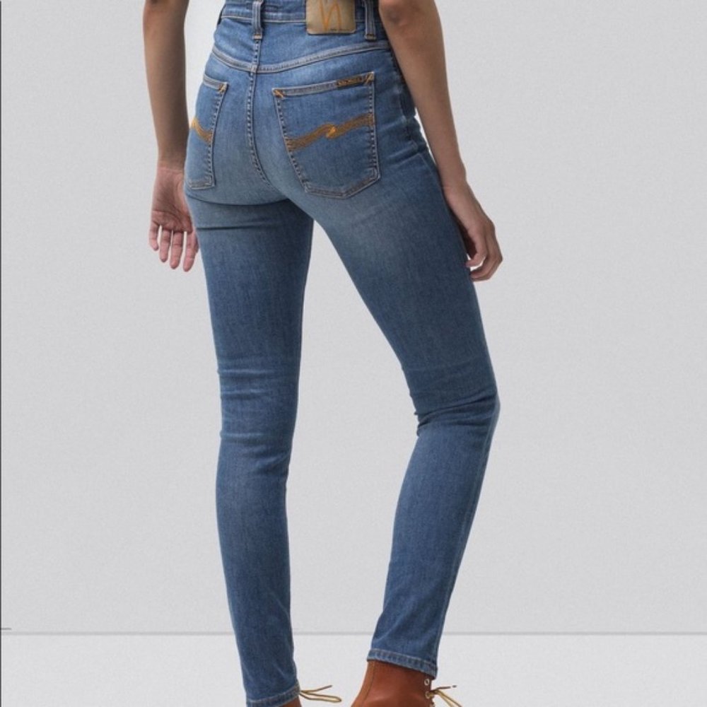 BNWOT Nudie Jeans Mid Rise Medium Wash Sz 26/34